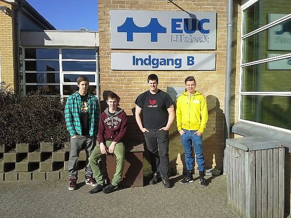 Hálfdán, Elvar Ari, Stefán og Remek fyrir utan EUC Lillebælt verkmenntaskólann í Fredericia.