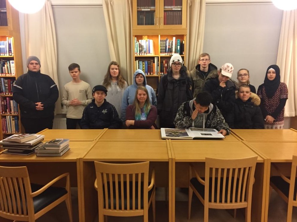 Nýnemar í heimsókn í Safnahúsið