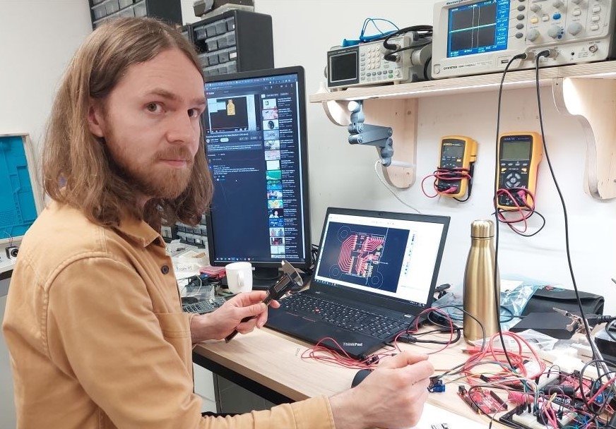 Að búa til eitthvað sem býr til (næstum) hvað sem er