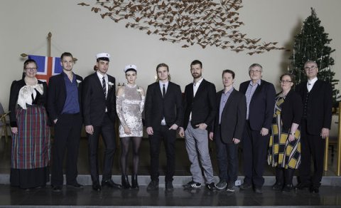 Frá vinstri: Hildur Halldórsdóttir aðstoðarskólameistari, Gunnlaugur Gunnlaugsson, Nökkvi Harðarson,&hellip;