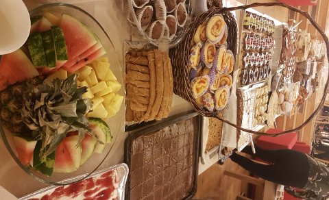 Óvænt veisla í boði foreldra og forráðamanna!