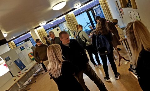 Listsýning nemenda á fyrsta ári lista- og nýsköpunarbrautar