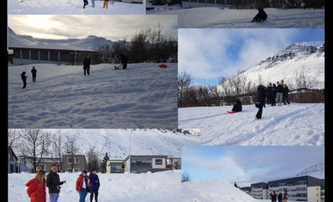 Út að leika í eðlisfræði