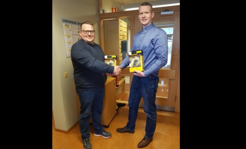 Gjöf frá Félagi íslenskra rafvirkja